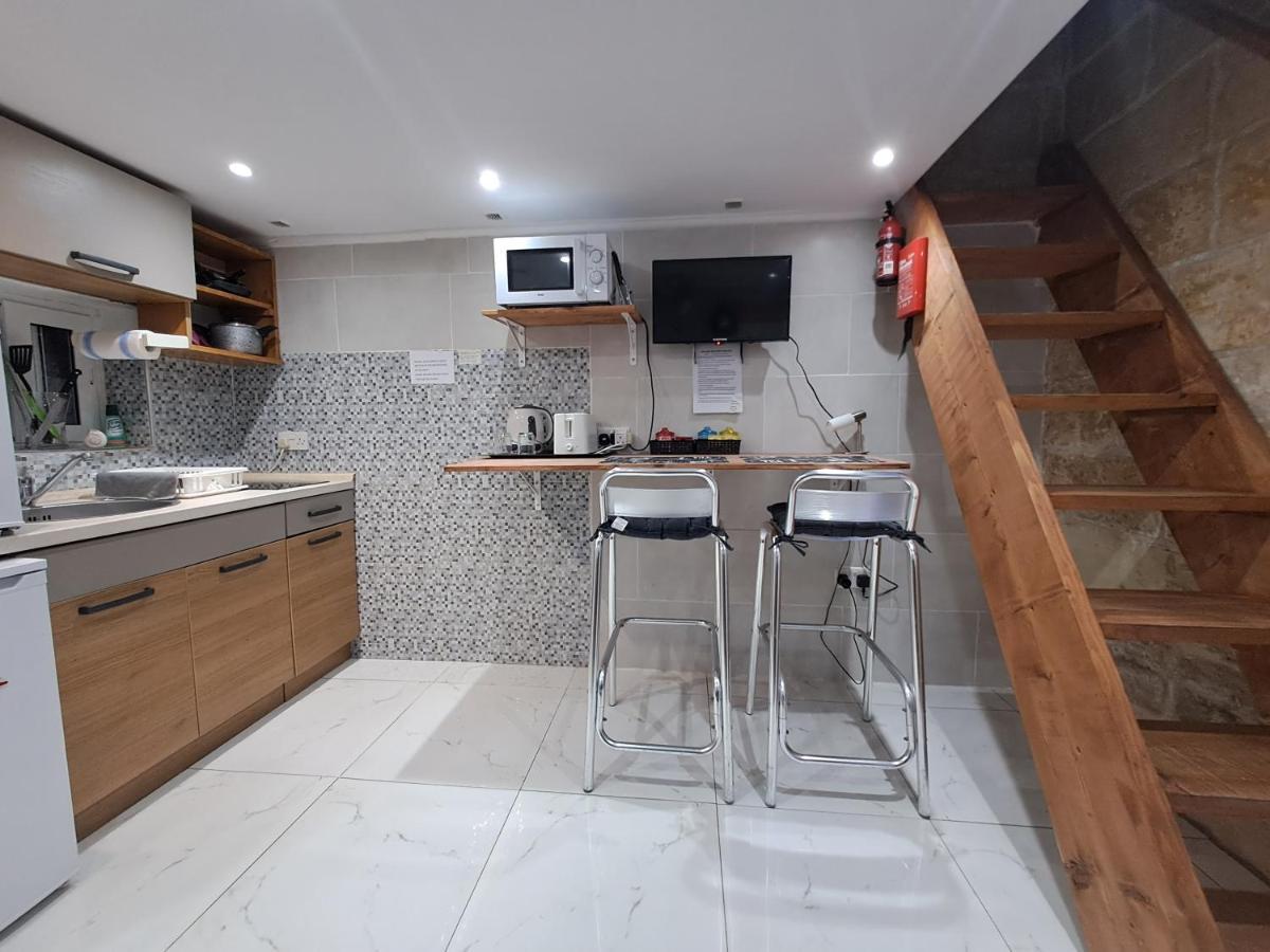 Cozy Loft In The Heart Of Валета Екстериор снимка